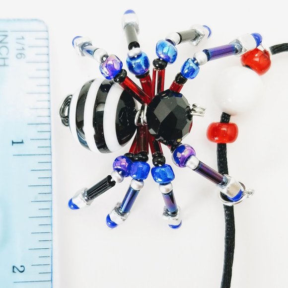 Halloween Spider Necklace, Spooky, Beaded Jewelry, Costume Accessory, Goth Style - Picture 3 of 7